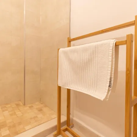 3br, 2 Bath - Ideal For Families Groups בוקרשט