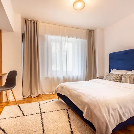 3br, 2 Bath - Ideal For Families Groups Apartment *