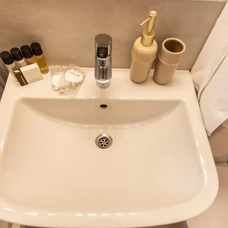 3br, 2 Bath - Ideal For Families Groups * בוקרשט