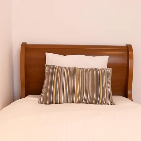 3br, 2 Bath - Ideal For Families Groups *
