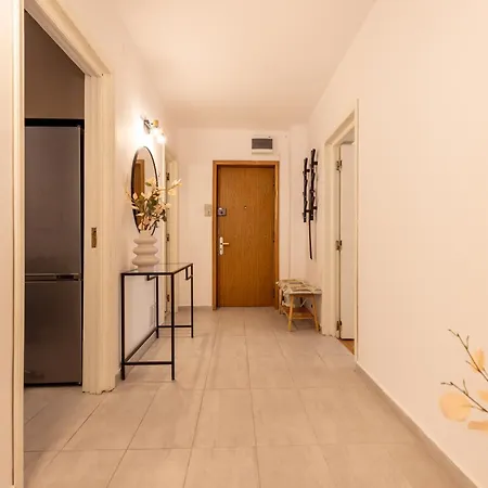 3br, 2 Bath - Ideal For Families Groups בוקרשט